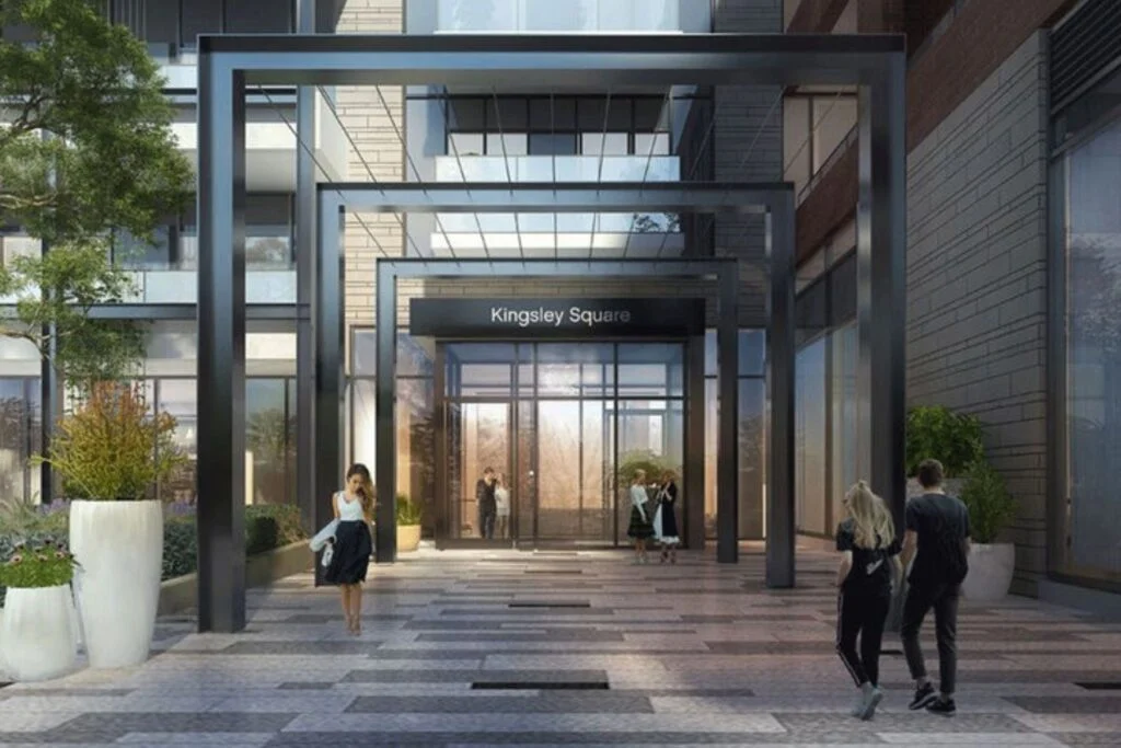 newmarket-Kingsley-Square-Condos- Briarwood-Development-Group-front-entrance