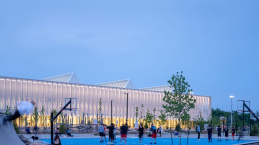 Churchill Meadows Community Centre