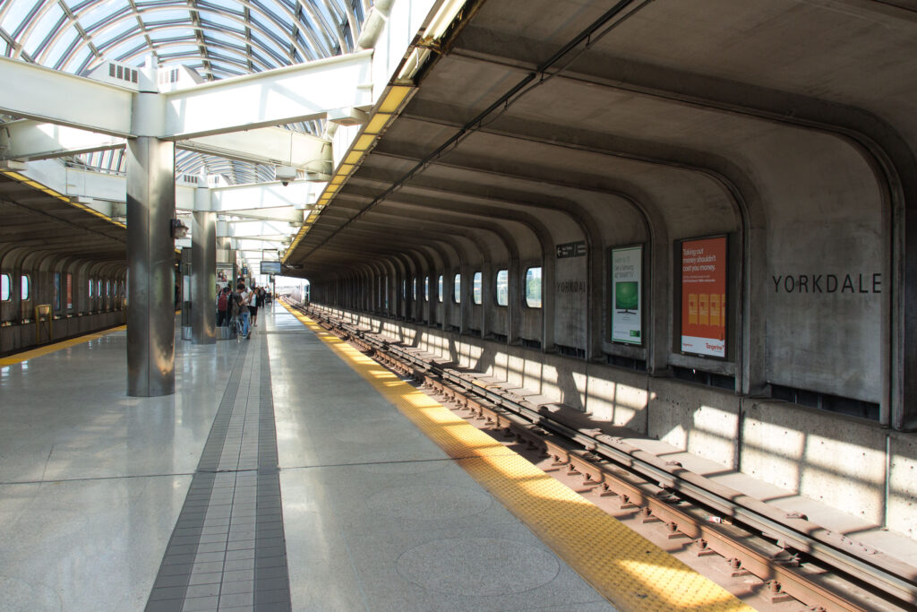 Yorkdale platform 03