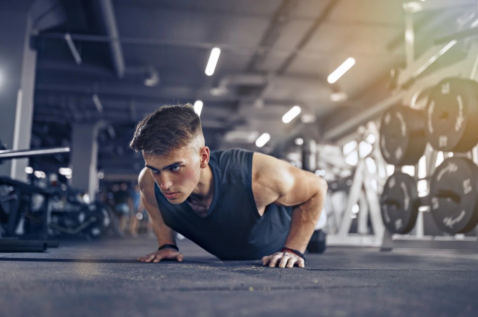 excersizing canva pushups gym