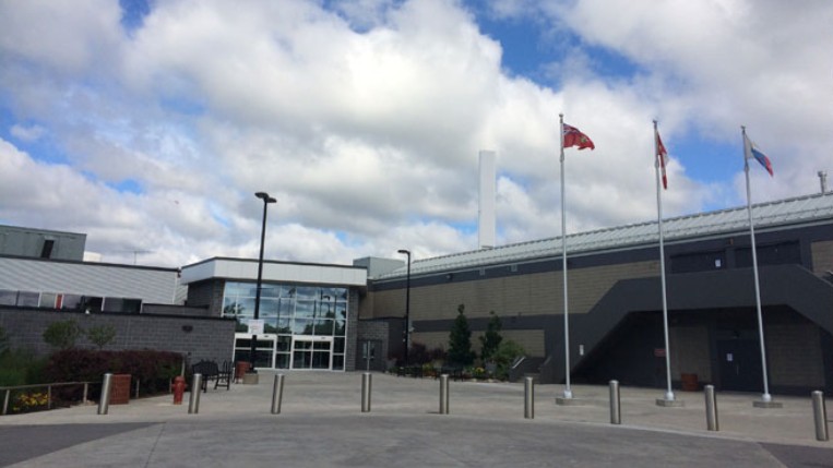 iroquois park sports centre